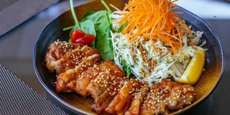 Easy Sesame Chicken Salad Recipe – Healthy, Crunchy & Delicious!